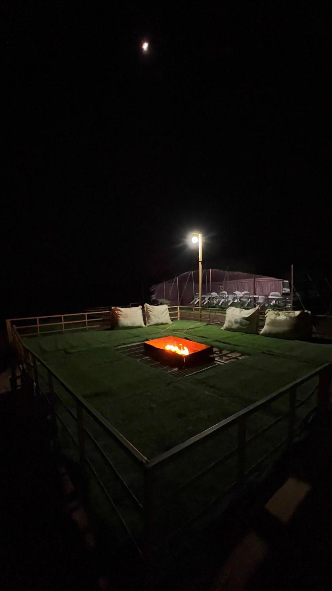 Sunrise Desert Local Private Camp Luxury tent *