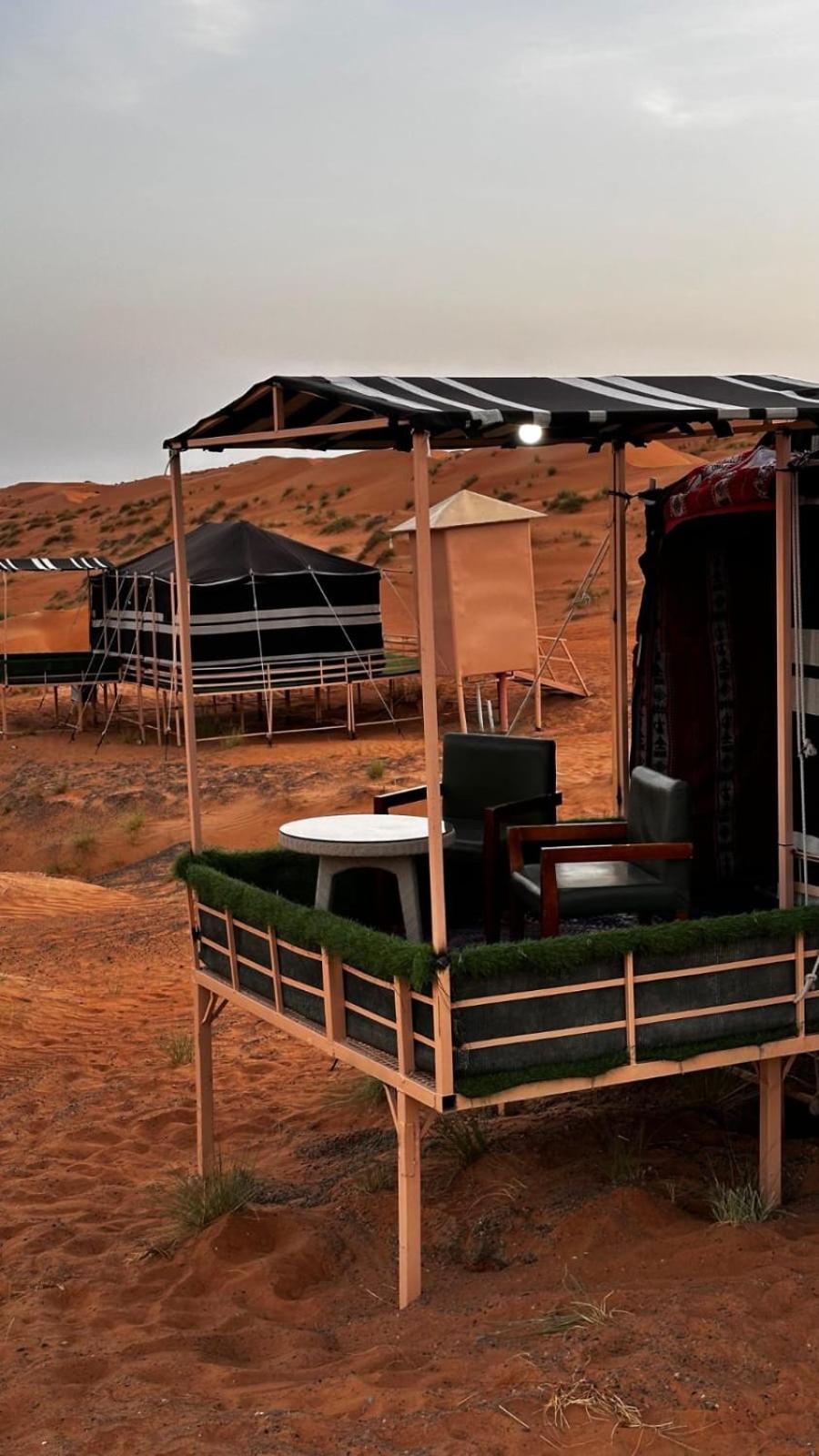 Sunrise Desert Local Private Camp Luxury tent Bidiya