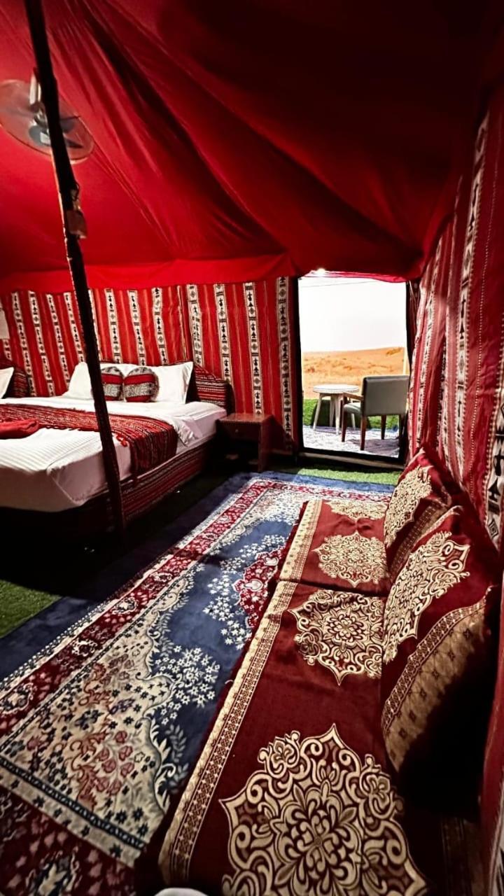 Sunrise Desert Local Private Camp *